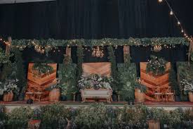 Wedding Rustic Surabaya Indonesia Raindropsdeco Weddingrusticsurabaya Rusticwedding Vendorde Latar Belakang Pernikahan Tempat Pernikahan Tema Pernikahan