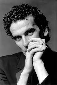Questo film lo voglio fare col mio cuore l'attacco cardiaco che pone fine alla vita del comico partenopeo non arriva certo inaspettato. Massimo Troisi Wikipedia