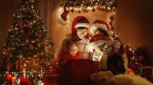 Saat malaikat gabriel menampakan dirinya kepada. Mengenal Tradisi Perayaan Natal Di Seluruh Dunia