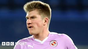 Axel Oskar Andresson: Torquay United sign Reading defender
