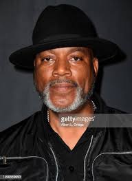 Dwight Boyce's Instagram, Twitter & Facebook