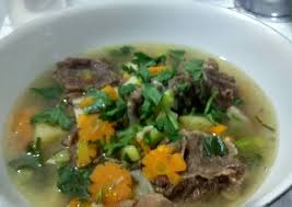 Assalamualaikum sahabat dapur kepompong, di vidio ini saya akan membagi resep sop iga ala ala resto. Cara Mengolah Sop Iga Dan Sumsum Tulang Sapi Ala Resto Resep Enyak