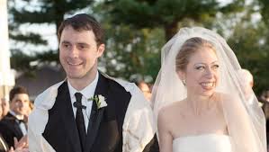 The dress featured a draped bodice with a swirling silk skirt and train, which clinton complemented with a bouquet of white roses. Chelsea Clinton Suddenly She S America S Favourite Daughter Belfasttelegraph Co Uk