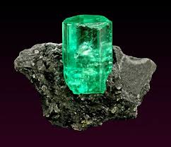 Beryl Var Emerald Chivor Mine Columbia Crystals And Gemstones Stones And Crystals Rocks And Gems