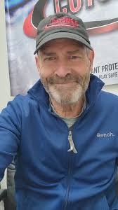 Larry Bent's Instagram, Twitter & Facebook