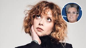 Natasha lyonne — natasaha lyonne nombre real natasha braunstein lyonne nacimiento 4 de natasha — pronunciation nuh tash uh gender female origin word/name italian russian meaning. Rosie O Donnell On Russian Doll Star Natasha Lyonne Variety