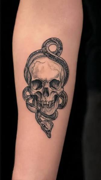 Snake & Skull Tattoo Design – Dark Gothic Serpent Skull Ink Art | Stylish Mehndi designs