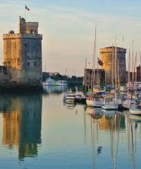 For the journey from london to la rochelle you can take a flight with ryanair. Vol Paris La Rochelle Pas Cher Reserver Un Billet Avion Par Lrh