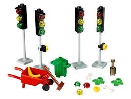 Traffic Lights 40311 Xtra Buy Online At The Official Lego Shop Us In 2020 Lego Projects Traffic Light Lego Toys