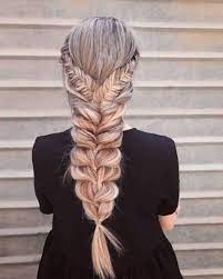 This hairstyle tutorial shows you can do fishtail braids in shorter hair with layers. 41 Pretty Fishtail Braid Frisuren Ideen Jetzt Zu Kopieren Haare Gewachsen Br Hair Styles Braided Hairstyles Fish Tail Braid