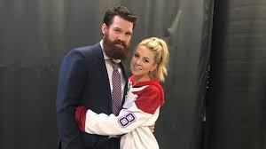Outre son époux ludger perreault, elle laisse dans le deuil ses enfants : Mon Homme Jessica Kohout Sur Jordie Benn
