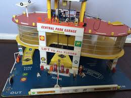Rare Vintage Shell Service Station Central Park Garage Wooden Toy 24 X18 14 Ebay Giocattoli Vintage Giocattoli Giocattoli Antichi