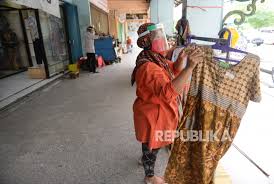 Bantuan tahap 1 pemprov jateng. Pengunjung Malioboro Wajib Pakai Masker Dan Jaga Jarak Republika Online