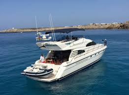We Have Large Variety Of Yachts To Select From Like Motor Yachts Sail Yachts Cabin Cruisers So Hire Yacht In Goa Today Call Sailing Yacht Boat Super Yachts