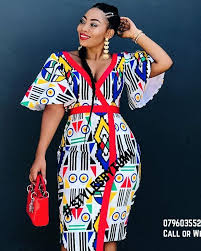Voir plus d'idées sur le thème robe pagne, mode africaine, robe. Pin By Tchazou Tchantchou Oriane On Ankara For Women Latest African Fashion Dresses African Fashion Ankara African Wear