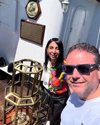 LaRutaDePinoyKarla Día 2 Hoy en #Talcahuano tuvimos el honor con  @karlaenaccion de visitar el histórico Monitor Huáscar, uno de los buques  mas antiguos del mundo aun a flote y el segundo museo
