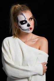 It spreads and pipes wonderfully, and because of its lustrous, white appe. Happy Halloween Make Up Idee Katefully