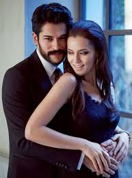 Fahriye evcen & burak özçivit (@fbozcivit.ar)'in paylaştığı bir gönderi (29 haz 2017, 13:52 pdt) biraz da gülelim diyenleri şöyle alalım: Burak Ozcivit Fahriye Evcen Instyle Magazine Pictorial Turkey February Cute Couple Pictures Movie Couples Cute Couples