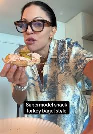 Delicious Turkey Bagel Sandwich Recipe for Health Buffs