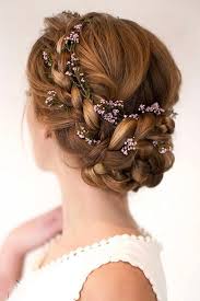 Hochsteckfrisuren Hochzeitsfrisuren Mit Blumenkranz Blumenkranz Unterstutzung Hochzeitsfrisuren Frisuren Hochzeit Hochsteckfrisuren Hochzeit