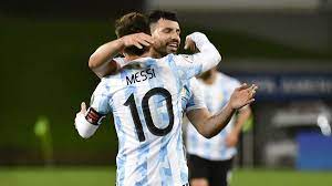 Сборная аргентины одержала крупную победу над командой эквадора в матче 1/4 финала кубка америки. Gaar0vnebsiemm