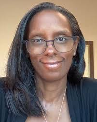 Leslie Bottoms's Instagram, Twitter & Facebook