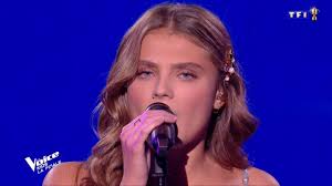 Lyrics for top songs by les enfoirés. Enfoires 2020 Des Petits Nouveaux Qu On N Attendait Pas Et Des Anciens De Retour