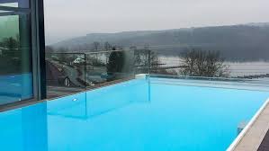 Seegarten is set right on the front of lake caldaro. Wellness Im Hotel Seegarten Auszeit Mit Seeblick Heimatliebe Sauerland
