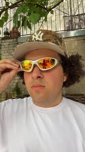 Oakley Sunglass Thrift