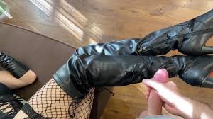 射在靴子里的极致释放