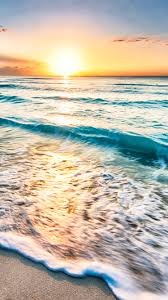 Whether you're watching it from a skyscraper window or at the beach, it will certainly take your breath away. Sunset Wallpaper Iphone Beach Apessoaescreve