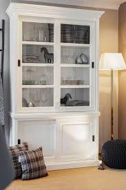Schoner Schrank Im Landhausstil Der Fehlt Noch In Meinem Wohnzimmer Vitrine Weiss Landhaus Wohnzimmerentwurfe Mobeldesign