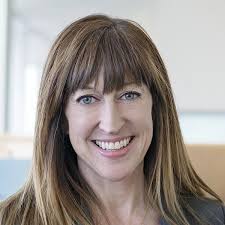 Amy Moen's Instagram, Twitter & Facebook