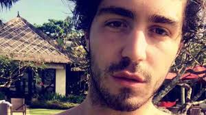 Tommaso zorzi e isabella de candia, fidanzata di francesco monte, sono stati protagonisti di un botta e risposta social. Tommaso Zorzi Chi E Uomini E Donne Instagram Genitori Riccanza