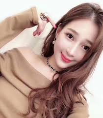 Còng cổ CHA*NEL* xích vàng da đen đẹp 700k Vòng cổ thắt lưng CHANEL X