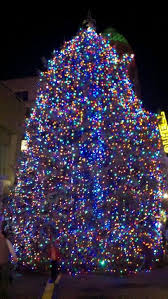 Christmas Tree At 4th Street Live In Louisville Ky Christmas Tree Light Up Christmas Tree Christmas