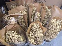 With our preserved flowers and plants we can guarantee a stable price environment throughout the year helping you to maximise your profits. Preserved And Dried Amazing Floral Wholesale Ltd