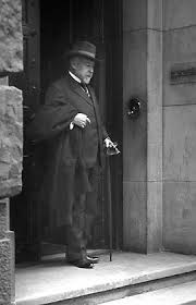 The company was founded in 1854 and is headquartered in frankfurt am main, germany. Ing Bhf Bank Verblasster Glanz Manager Magazin