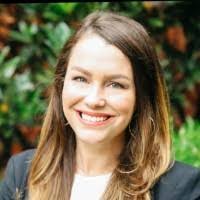 Laurie Holt's Instagram, Twitter & Facebook