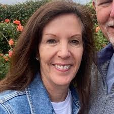 Amber Claybrook's Instagram, Twitter & Facebook