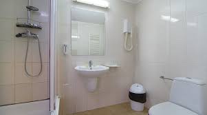 Complexul format din 3 corpuri caciulata, cozia, oltul. Complex Balnear Corp Cozia Calimanesti Caciulata