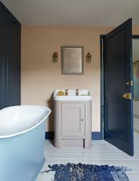 A Stylish Remodel Of A Stately Historic English House Shabby Chic Bathroom Bathroom Design Pink Bathroom