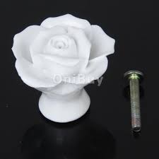 Bouton Poignee Ceramique De Porte Cuisine Placard Cabinet Forme Fleur Rose Blanc In Bricolage Quinca Meubles En Ceramique Fleur Rose Blanche Mobilier De Salon