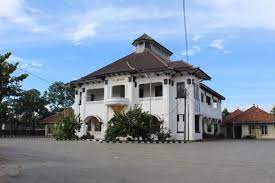 Kamu pasti penasaran dengan harga yang harus dibayar untuk menikmati wisata yang demikian informasi wisata dan harga tiket masuk dusun bambu yang bisa kami bagikan kepada anda. Netizen Wisata Sejarah Dan Pusat Kesenian Di Gedung Juang 45 Bekasi