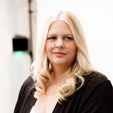 ✨ Beam Light LED Hair Extensions ✨ ✌️INCL. Online Training 👇 INCL.  Certificate 🚀 Extremely natural & full Results 🔥 Extensions you will NOT  feel 🎁 Works with ALL Hair Types 🔴Lasts