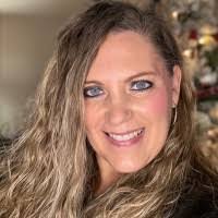 Heather Mcintyre's Instagram, Twitter & Facebook