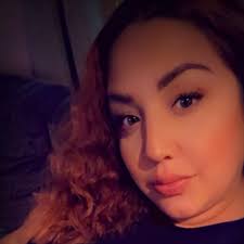 Taina Elizabeth Perez (@Beautybeeyoutaina) • Facebook