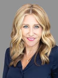 Betty Huth's Instagram, Twitter & Facebook