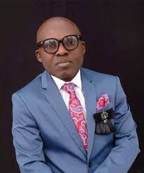 Eric Amankwah's Instagram, Twitter & Facebook