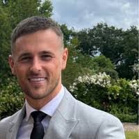 Michael Lunn's Instagram, Twitter & Facebook